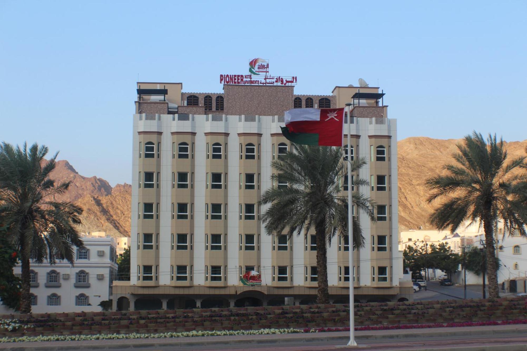Pioneer Hotel Apartments Mascate Esterno foto